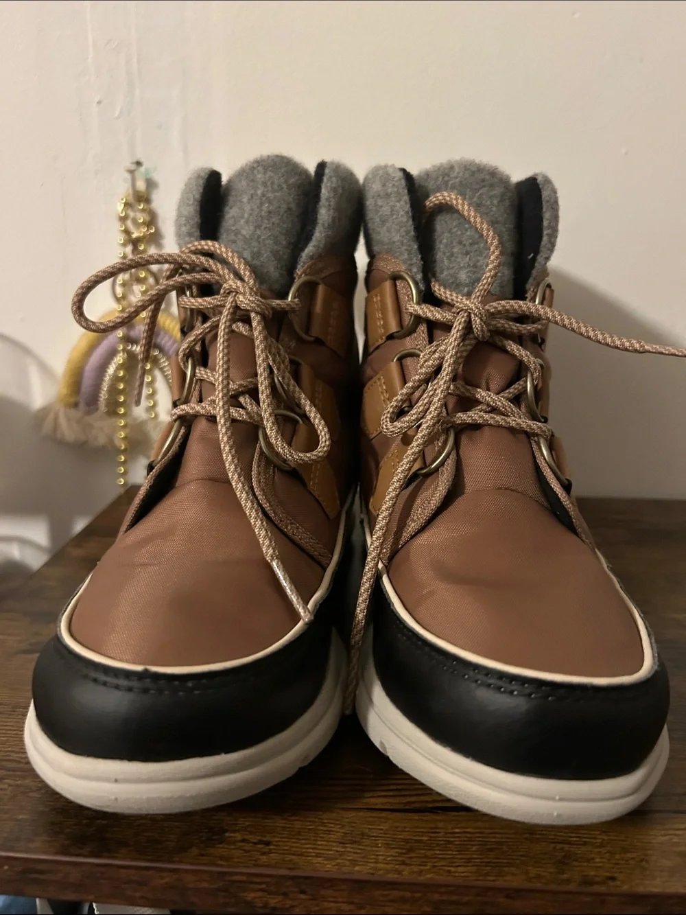 Sorel Brown and Gray Lace-Up Winter Boots